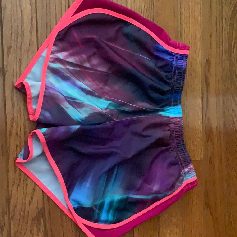 nike running short